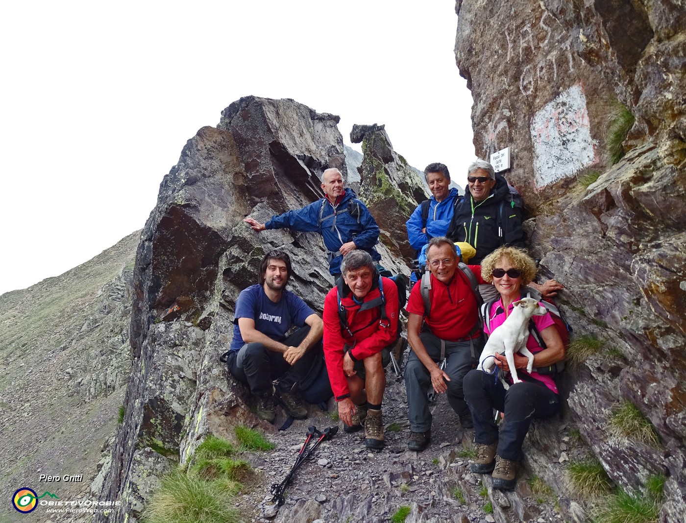 02 Passo del gatto (2415 m) con amici del G.A.C..JPG -                                